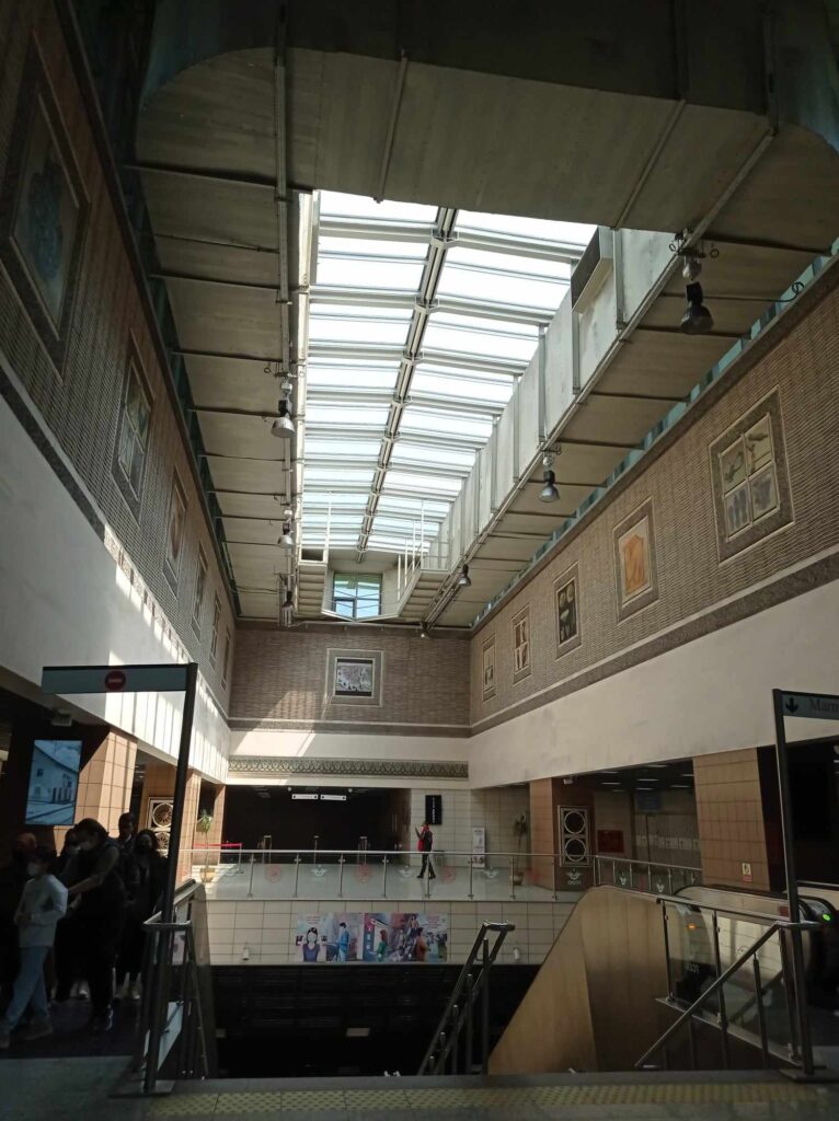 Istanbul metro station - using public transport in Istanbul suitable for tourusts with Istanbulkart