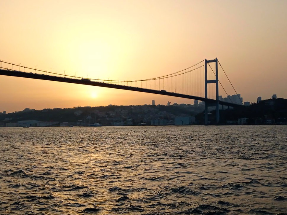Sunset Bosphorus Cruise in Istanbul on a private Yacht 